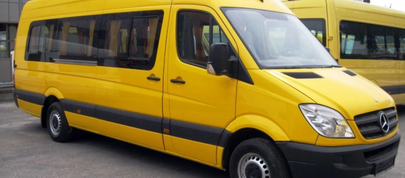 Τα λόγια της μητέρας και του παππού του 3χρονου που έμεινε 3 ώρες στο σχολικό